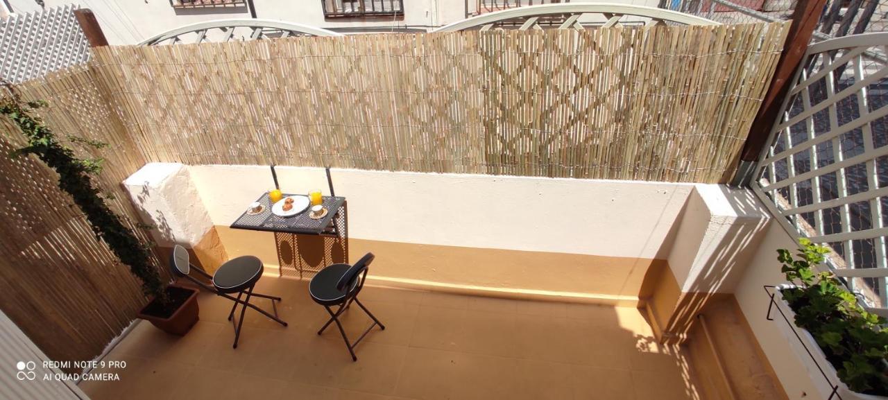 Mi Pequena Terraza Apartment Alaquas Bagian luar foto